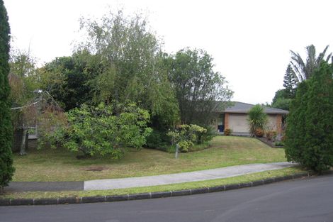 Photo of property in 5 Kerrymaria Place, Hillcrest, Auckland, 0627