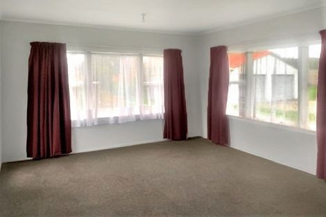 Photo of property in 65 Avenue Road, Foxton, 4814