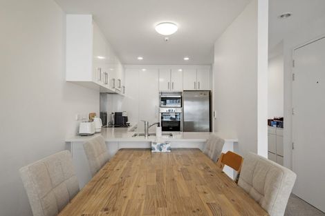 Photo of property in Apollo Apartments, 201/46 Rosedale Road, Rosedale, Auckland, 0632