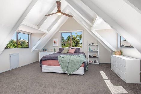 Photo of property in 75 Walton Park Avenue, Fairfield, Dunedin, 9018