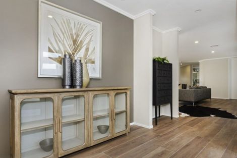 Photo of property in 80 Ewen Place, Karaka, Papakura, 2580