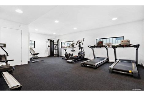 Photo of property in 8/2 Tahuhu Road, Mount Wellington, Auckland, 1062