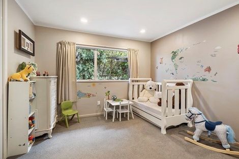 Photo of property in 1/16 Valecrest Place, Bayview, Auckland, 0629