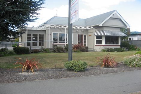 Photo of property in 275 Riccarton Road, Upper Riccarton, Christchurch, 8041