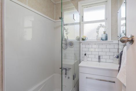 Photo of property in 21 Avro Crescent, Hornby, Christchurch, 8042