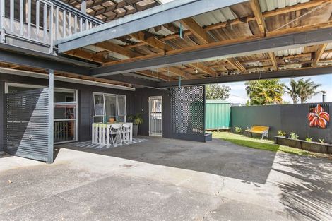 Photo of property in 84 Hetherington Road, Ranui, Auckland, 0612