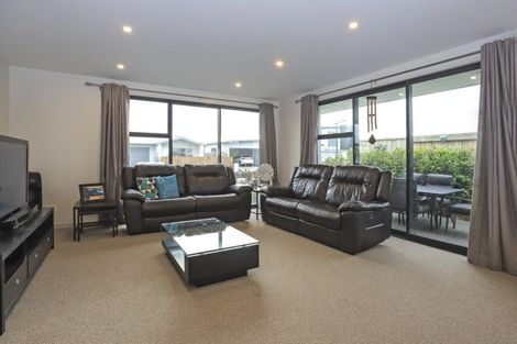 Photo of property in 23 Hugo Way, Papamoa Beach, Papamoa, 3118