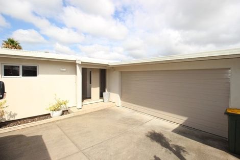 Photo of property in 811b Whangaparaoa Road, Manly, Whangaparaoa, 0930
