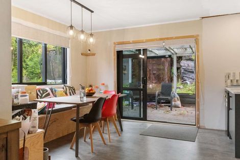 Photo of property in 3 Libra Place, Kawaha Point, Rotorua, 3010