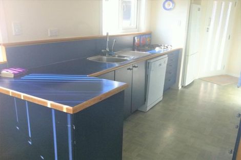 Photo of property in 18 Weatherly Road, Torbay, Auckland, 0630