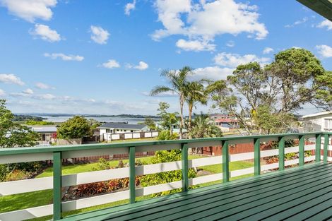 Photo of property in 37 West View Crescent, Onerahi, Whangarei, 0110