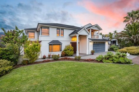 Photo of property in 24 Oakway Drive, Schnapper Rock, Auckland, 0632
