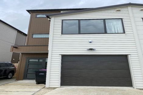 Photo of property in 15 Bloom Crescent, Sunnyvale, Auckland, 0612