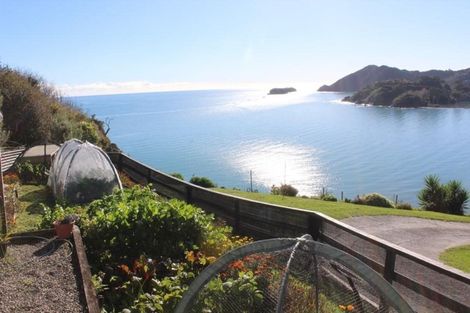 Photo of property in 1090c Abel Tasman Drive, Ligar Bay, Takaka, 7183