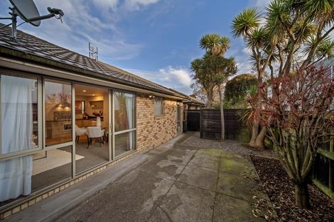 Photo of property in 16c Defoe Place, Waltham, Christchurch, 8023