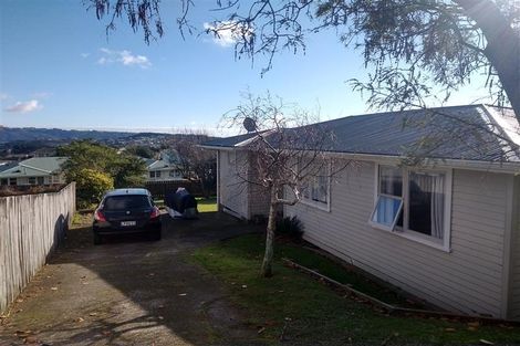 Photo of property in 73 Arahura Crescent, Waitangirua, Porirua, 5024