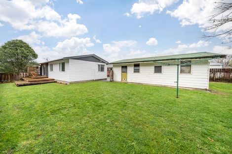 Photo of property in 37 Tacoma Drive, Totara Park, Upper Hutt, 5018