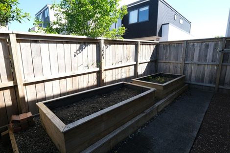 Photo of property in 1/297 Rangatira Road, Beach Haven, Auckland, 0626