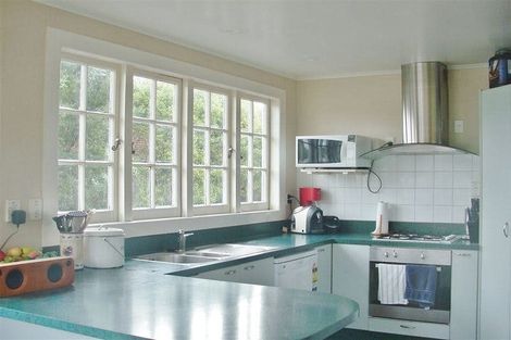 Photo of property in 10 Racecourse Road, Waiuku, 2123