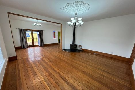 Photo of property in 32 Stoke Street, Sumner, Christchurch, 8081