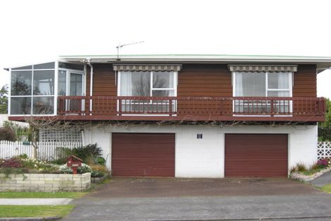 Photo of property in 51 Nevada Drive, Merrilands, New Plymouth, 4312