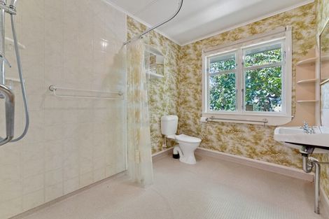 Photo of property in 1 Trent Street, Rongotea, 4476