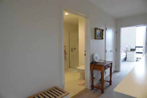 Photo of property in 16 Cochrane Road, Hobsonville, Auckland, 0616