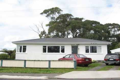 Photo of property in 201 Frankley Road, Frankleigh Park, New Plymouth, 4310