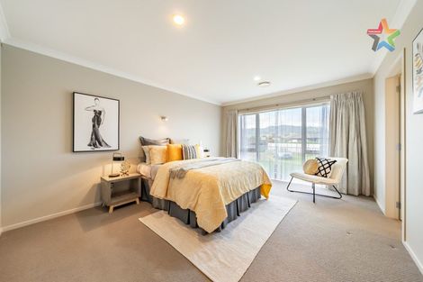 Photo of property in 27 Simpson Crescent, Raumati Beach, Paraparaumu, 5032