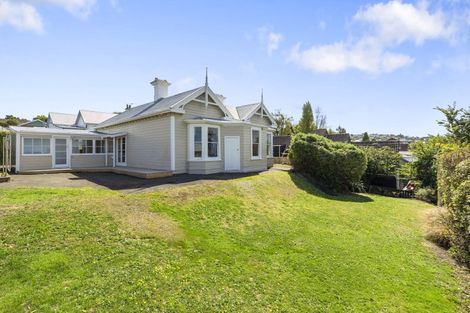 Photo of property in 28 Argyle Street, Mornington, Dunedin, 9011