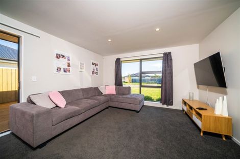 Photo of property in 22 Newman Road, Rolleston, 7614