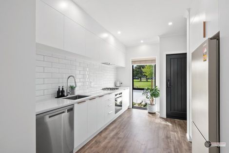 Photo of property in 33 Leo Waikari Crescent, Wallaceville, Upper Hutt, 5018