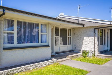 Photo of property in 2/60 Avalon Street, Richmond, Christchurch, 8013