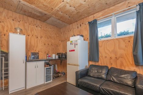 Photo of property in 108 Buick Crescent, Awapuni, Palmerston North, 4412