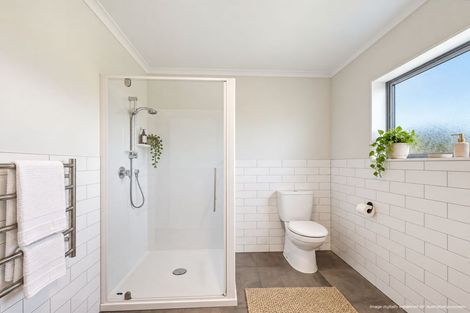Photo of property in 3143 South Head Road, South Head, Helensville, 0874