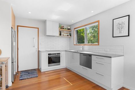 Photo of property in 25 Saint Anne Road, Waipu, 0582