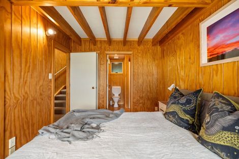 Photo of property in 32b Mackinnon Terrace, Sunshine Bay, Queenstown, 9300