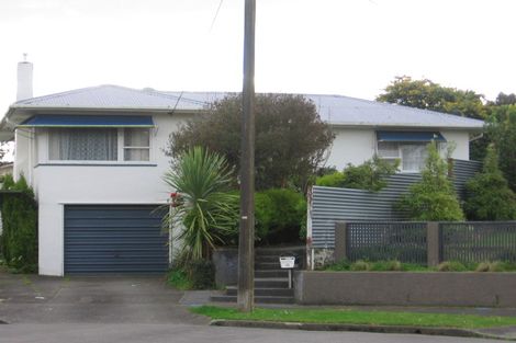 Photo of property in 10 Stoke Place, Awapuni, Palmerston North, 4412