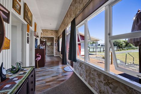 Photo of property in 24 Tarahua Road, Vogeltown, New Plymouth, 4310