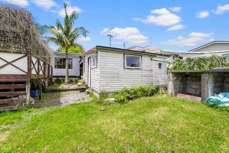 Photo of property in 355 Whangaparaoa Road, Stanmore Bay, Whangaparaoa, 0932