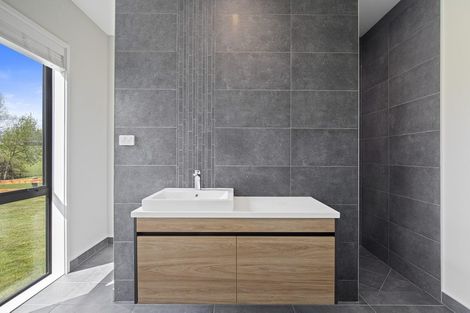 Photo of property in 80 Brewster Road, Pukekawa, Tuakau, 2696