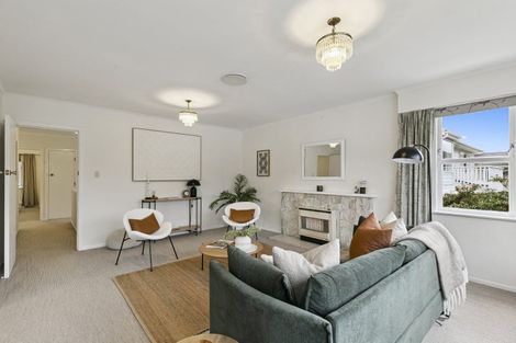 Photo of property in 17a Tawa Terrace, Tawa, Wellington, 5028