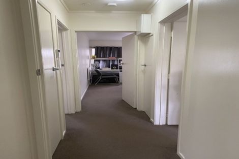 Photo of property in 2/188 Captain Springs Road, Onehunga, Auckland, 1061