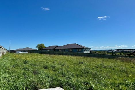 Photo of property in 17 Gibraltar Way, Fitzherbert, Palmerston North, 4410
