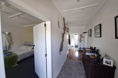 Photo of property in 90 Hine Street, New Plymouth, 4310