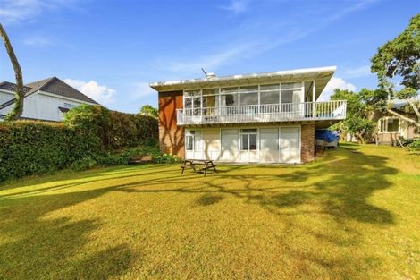 Photo of property in 25 Bournemouth Terrace, Murrays Bay, Auckland, 0630