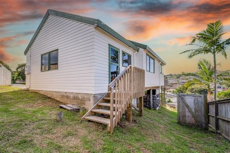 Photo of property in 43b Gledstane Road, Stanmore Bay, Whangaparaoa, 0932