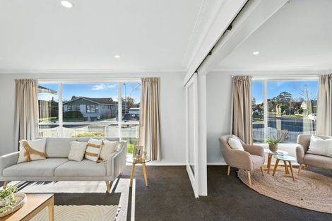 Photo of property in 1 Glenavon Place, Ilam, Christchurch, 8041