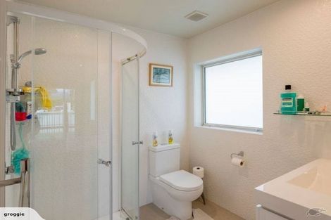 Photo of property in 2 Bridford Way, Paraparaumu, 5032