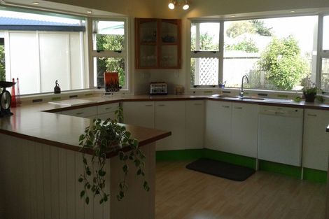 Photo of property in 46 Grey Street, Woodville, 4920